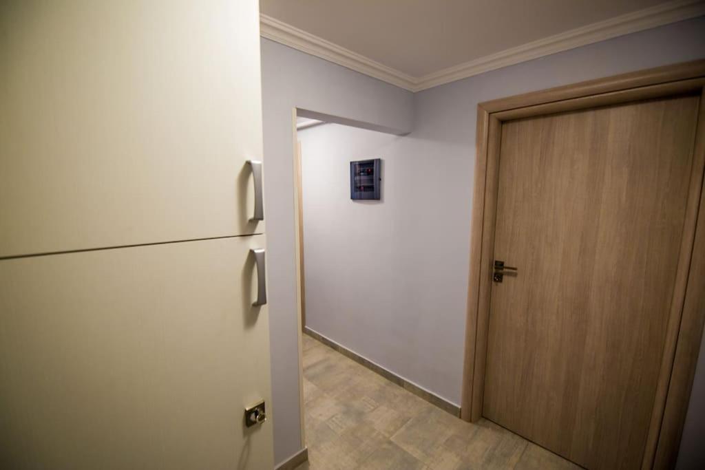 2 Bedrooms Apartment Close To Metro Dafni In Athen Eksteriør billede